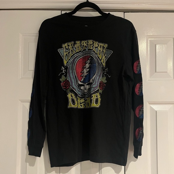 Grateful Dead Tops - GRATEFUL DEAD size medium t-shirt